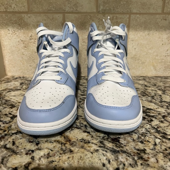 Women’s Nike Dunks new without box - Picture 2 of 4